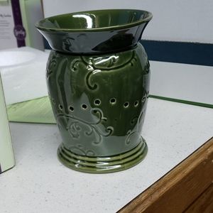 "English Joy" Scentsy Warmer